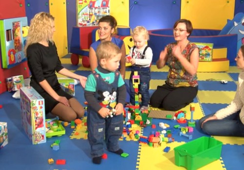 "MAMYČIŲ TV": LEGO®DUPLO® kaladėlės ir smulkioji motorika: žaiskime su vaikais KASDIEN