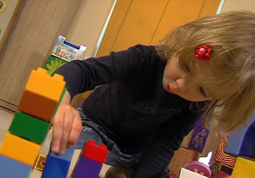 VIDEO: Žaidimai su Lego Duplo kaladėlėmis: VI pamoka "Kuriame pasakas"