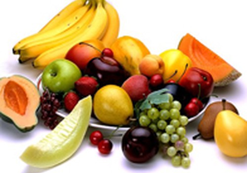 Kaip nuo vaisių pašalinti chemikalus?
