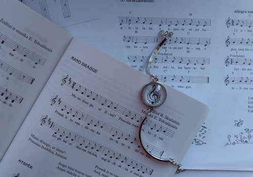 Augame su muzika
