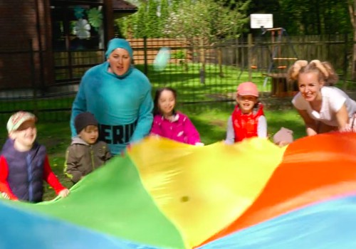 TV Mamyčių klubas 2019 05 19: atliekų rūšiavimas su vaikais, pažintis su pelėdomis, mažųjų vasaros stilius