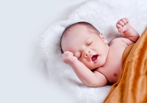 5 rekomendacijos, kaip prižiūrėti naujagimio bambutę: konsultuoja neonatologė