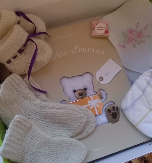 Prisiminimų dėžutės, gimus kūdikiui: ką Mamyčių klubo mamos jose saugoja