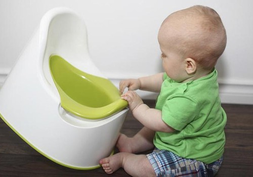 7 priežastys, kodėl mažylis atsisako sėstis ant puoduko