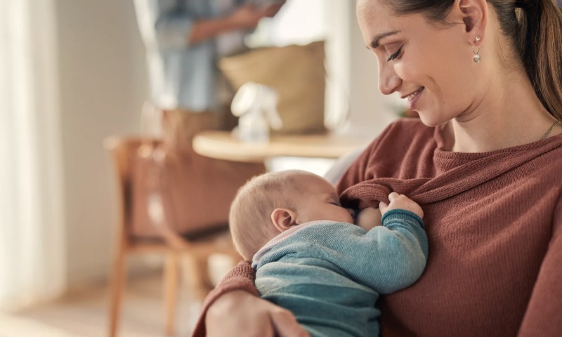 Pasidalinkite žindymo patirtimi ir laimėkite prizą – Philips plaukų džiovintuvą
