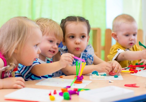 Kaip paruošti vaiką darželiui: psichologės patarimai