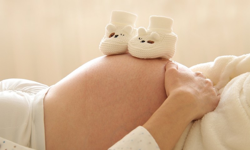 Kur ir kaip pasiskirsto svoris nėštumo metu?