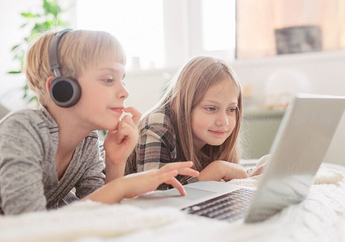 Saugesnio interneto savaitė: ką daryti, kad vaikai internete būtų saugūs + RENGINIAI