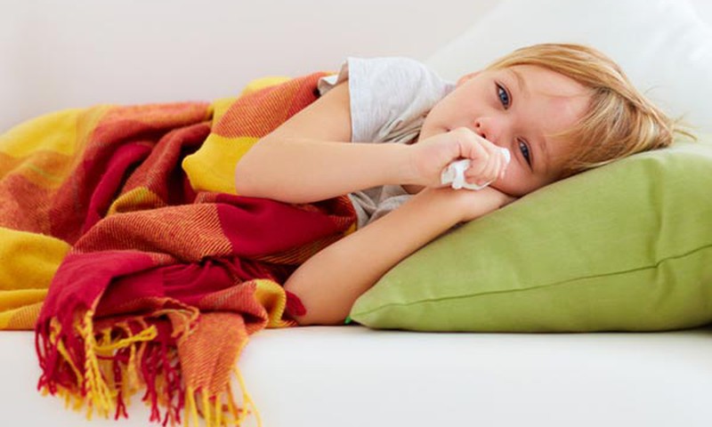 Vaikas peršalo: kokiais atvejais būtina kreiptis į gydytoją?